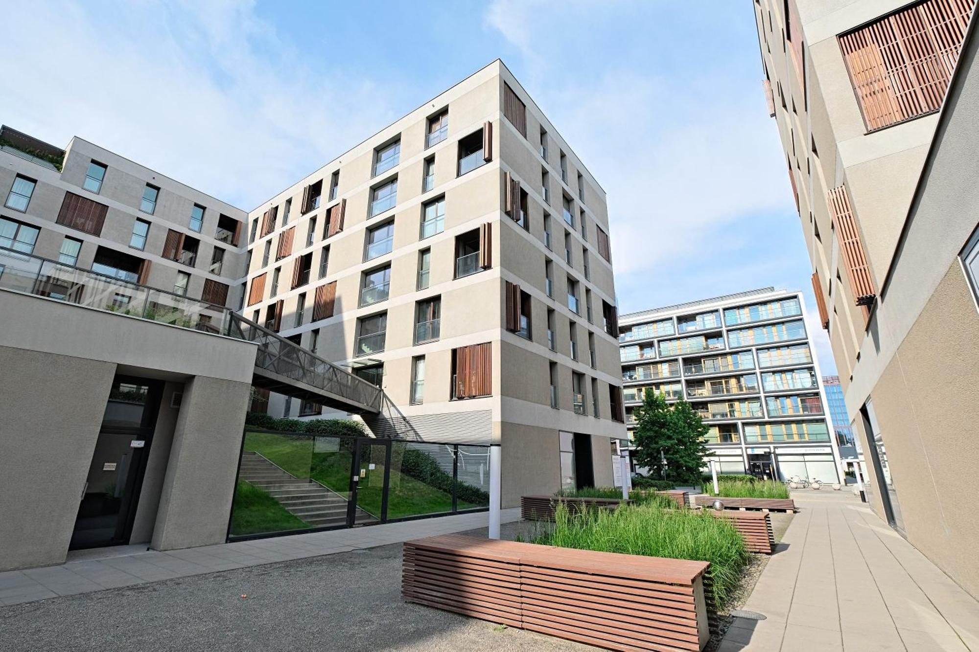 Aparthotel Kolejowa Apartamenty Warsaw Exterior photo